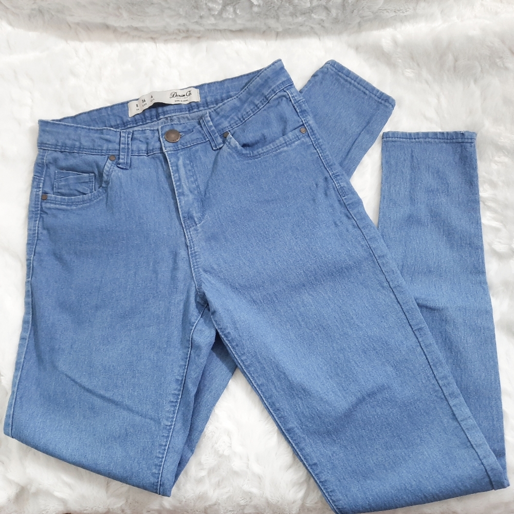 Denim Co. Size 8 medium Wash Skinny Jeggings